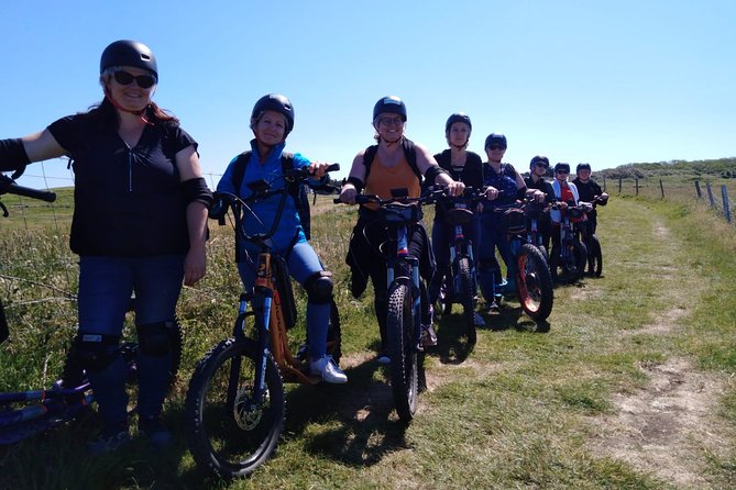 "100% emotion" ride on an all-terrain electric scooter - Reaching the white cliffs near Étretat