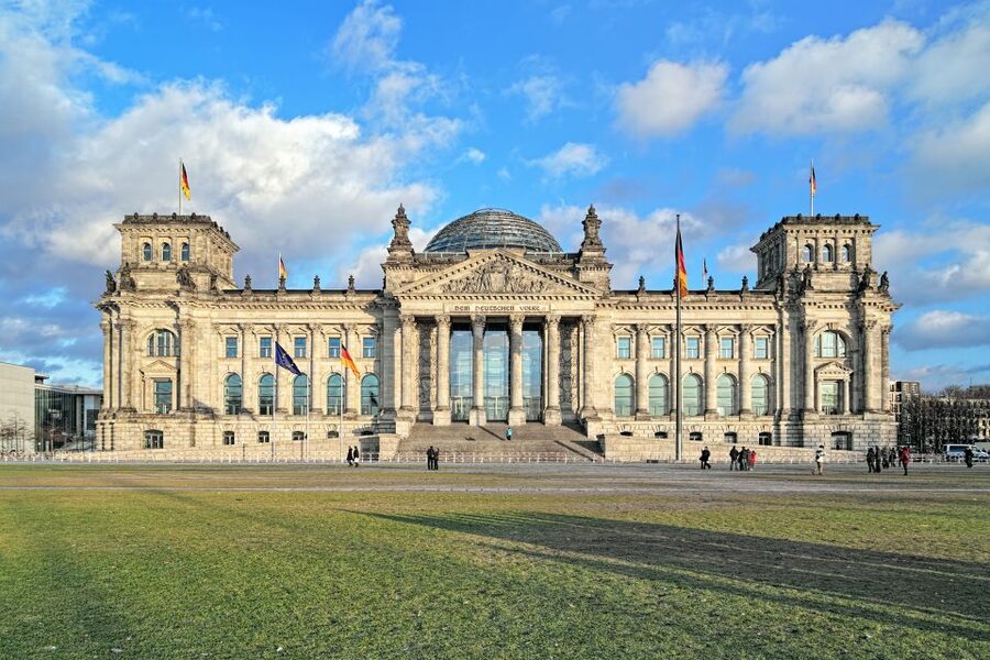2-H Berlin: Top Sights Guided E-Scooter Tour - Is $76 a fair price for two hours?