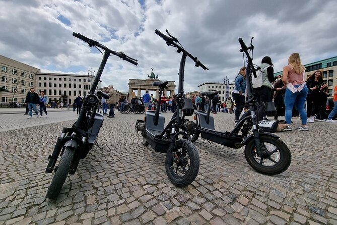2 Hours E-Scooter Tour - A fast-moving introduction to central Berlin
