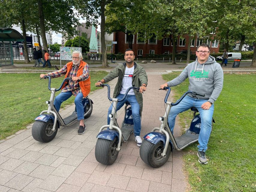 2 Hours Hamburg E-scooter Tour - What the guide adds to the experience