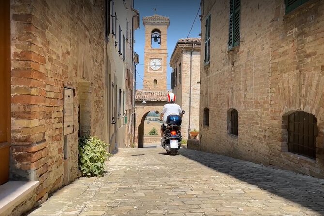3 Hour Vespa Tour - The Charming Castles of Arcevia - Why a Vespa is the right way to see this corner of Marche