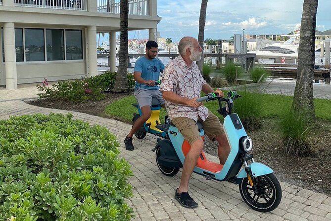 90 Minute Guided Moped Tour in Naples Florida - Cambier Park: a downtown finish