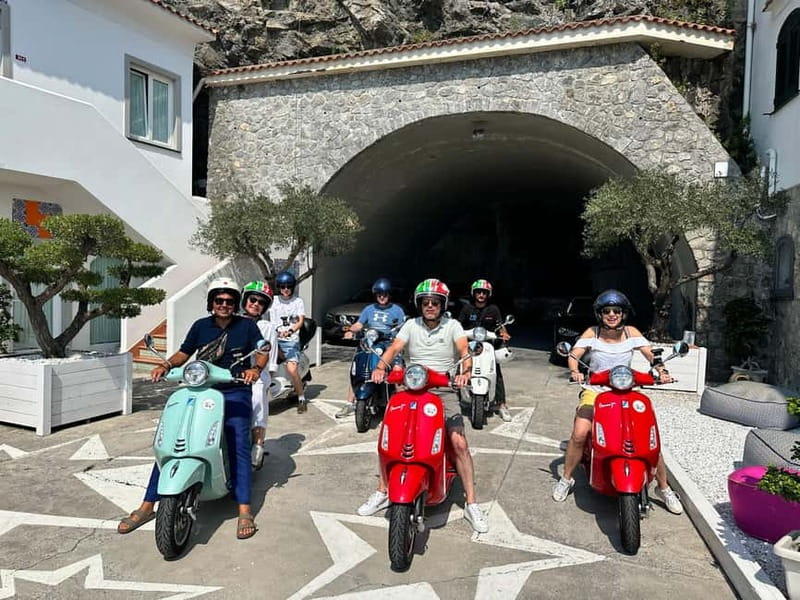 Amalfi Coast: Vespa Tour of Amalfi, Ravello, and Positano - Starting near Ravello and getting settled