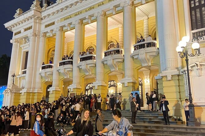 Amazing Vespa Night Tour For Food Lover - Why Hanoi Works So Well From a Vespa Seat