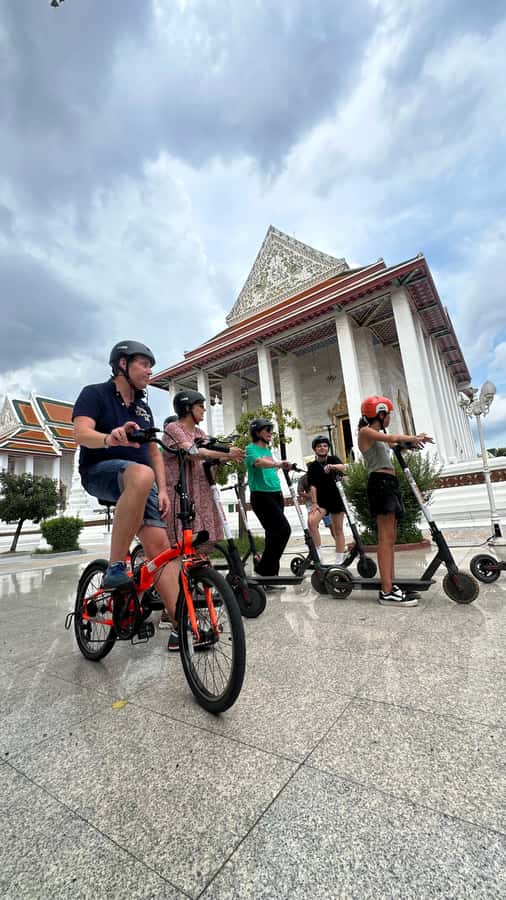 Bangkok: City Highlights Electric Scooter Tour - The Democratic Monument and Bangkok’s civic center