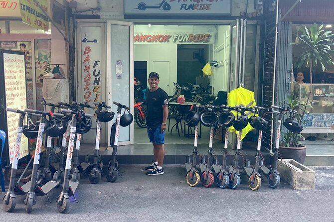 Bangkok Classic E-Scooter &/or Bike Trip - Wat Rakhang, Wat Pho, and the royal quarter
