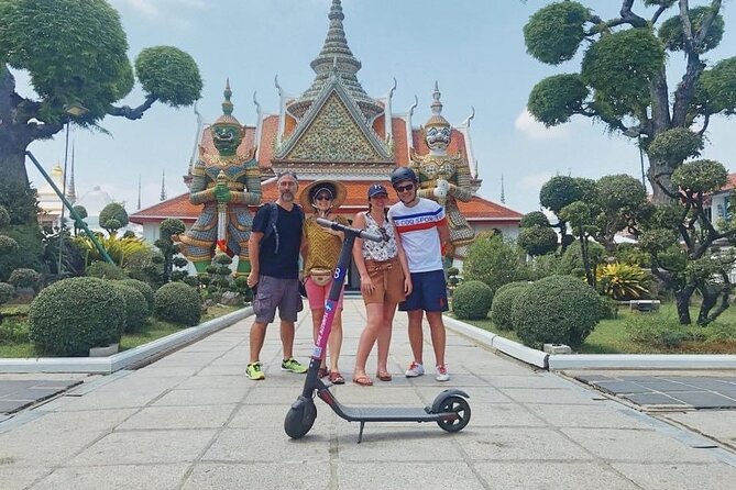 Bangkok Classic E-Scooter &/or Bike Trip - Sanam Luang, Khao San, and the Old Town