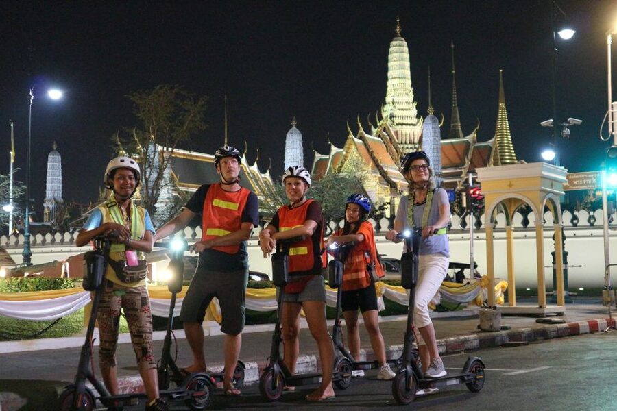 Bangkok: E-Scooter Night Tour with Local Street Food - Wat Pho and the Grand Palace by night