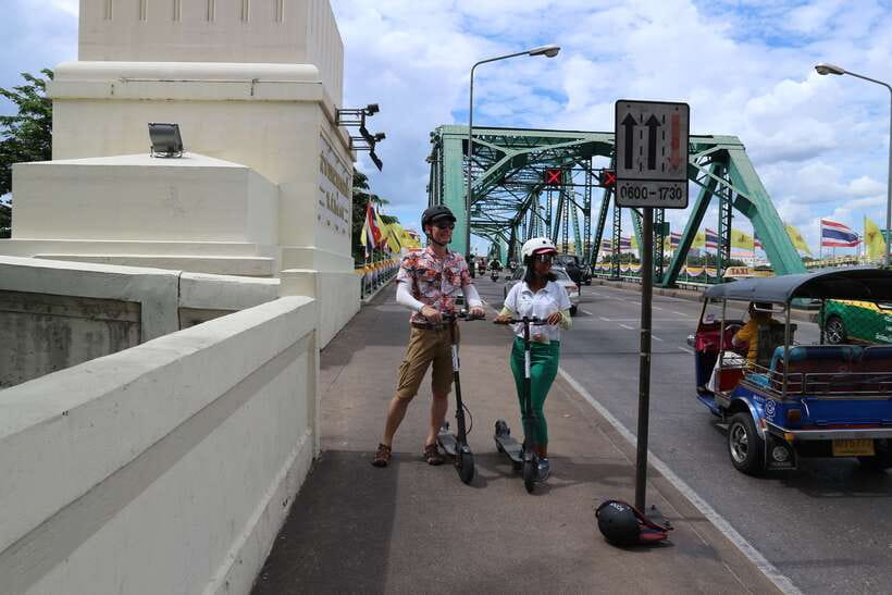 Bangkok: Riverside E-Scooter Adventure with StreetFood Snack - Tha Din Daeng Market and a proper food break