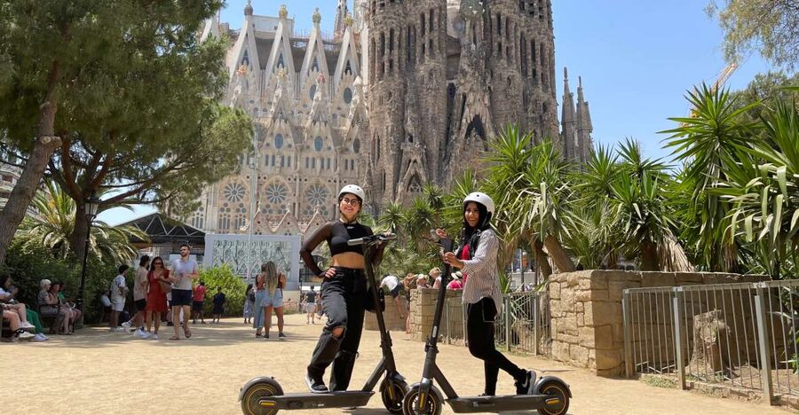 Barcelona: 3-Hour Sagrada Familia eScooter Tour - A quick way to meet Barcelona’s big sights