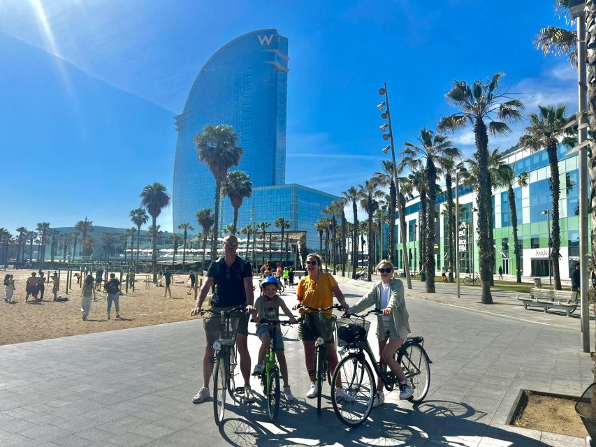 Barcelona: E-Scooter Gaudí & the Sea Tour - La Monumental and the ride toward Arc de Triomf