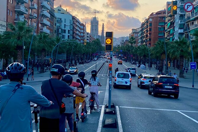 Barcelona Panoramic Escooter or E-Bike Tour - A quick ride from the old city to the sea