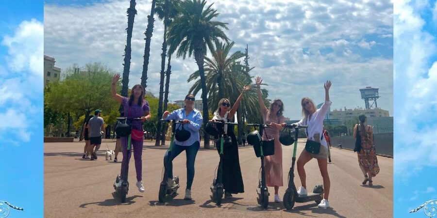 Barcelona: Private E-bike Tour or E-Scooter - La Monumental and the route to Sagrada Familia