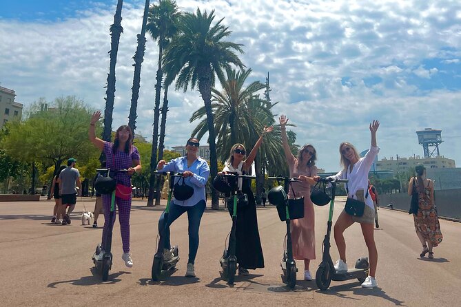 Barcelona Sagrada familia Electric Scooter or E-Bike Tour - The Gothic Cathedral and the return to Ciutat Vella