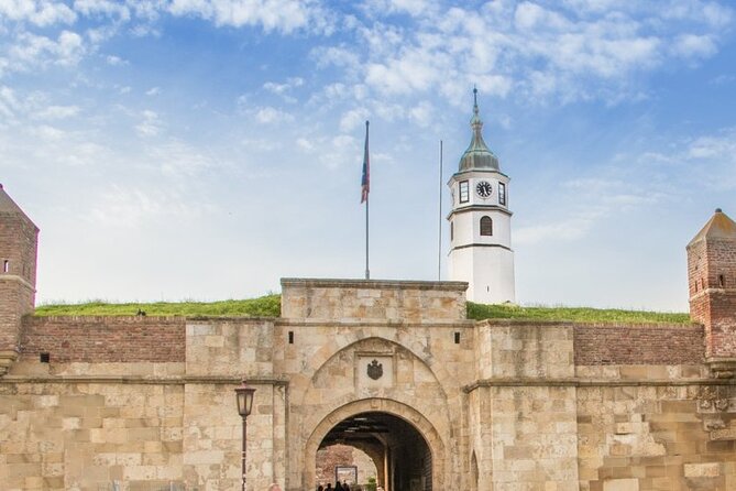 Belgrade Layover Private tour + E-Scooter Sighteeing - Republic Square and the National Theatre keep the route central