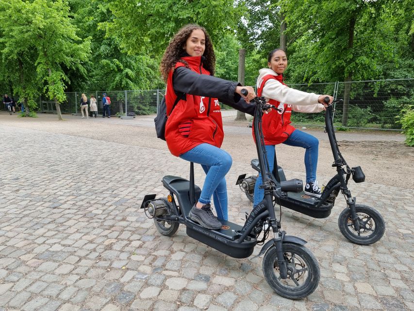 Berlin: 3-H VIP Private E-Scooter Highlights Tour - The Reichstag and the story of the fire