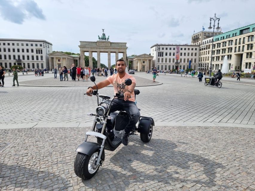 Berlin: 3-Hour Guided Small Group Fat Tire E-Scooter Tour - From the Spree to the Reichstag
