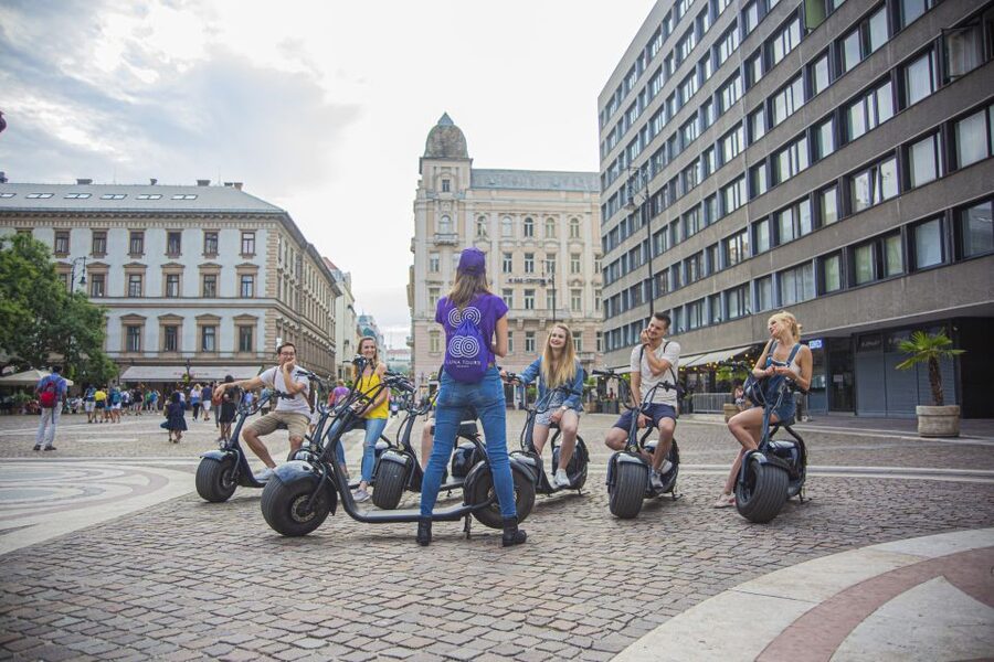 Budapest: Guided City Sights Tour by E-Scooter - Margaret Island for a quieter half hour