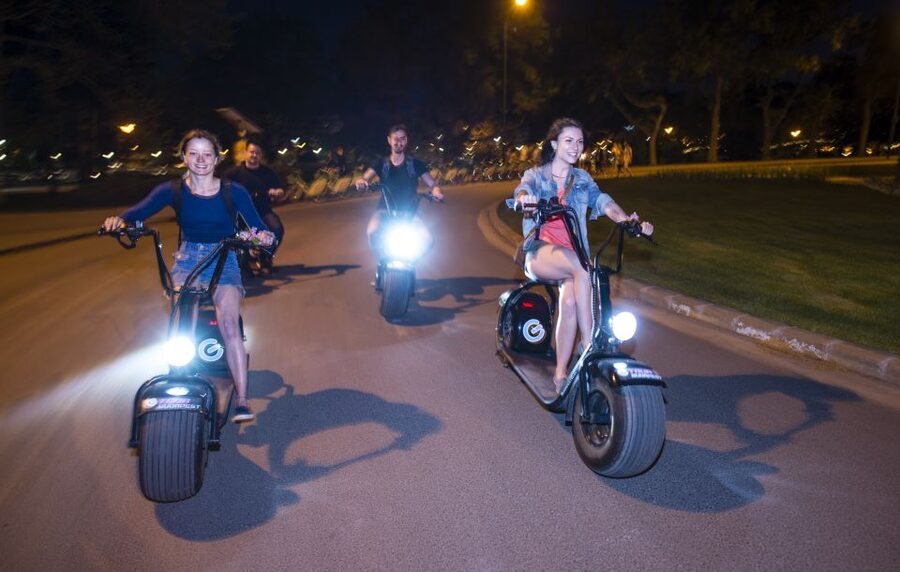 Budapest: Night Tour on MonsteRoller e-Scooter - Castle Garden and the first views