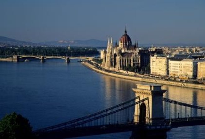 Budapest Small-Group Guided Tour on MonsteRoller e-Scooter - Key reasons to consider this Budapest scooter tour