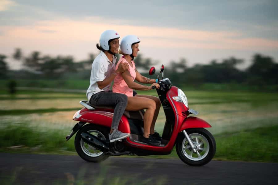 Canggu: Scooter Lesson with Professional Instructor - Why a scooter lesson matters in Bali