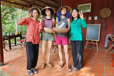Cooking class & Vibrant Market by Scooter/Tuktuk (Half-Day)