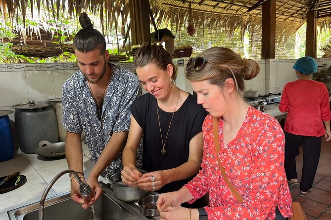 Cooking class & Vibrant Market by Scooter/Tuktuk (Half-Day) - Learning in a quiet kitchen setting