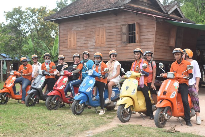 Countryside Morning Life Vespa Tour - Lunch at a Cambodian home