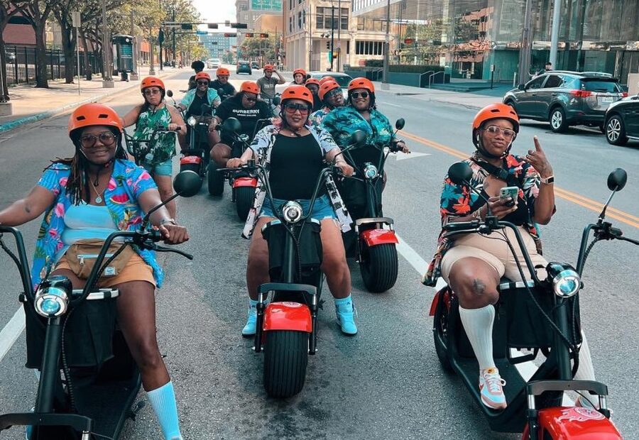 Dallas: Downtown E-Scooter Sightseeing and History Tour - Dealey Plaza and the Kennedy site