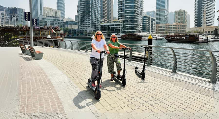 Dubai: E-Scooter Guided Tour of Marina, JBR & Bluewaters - The guide is the real value