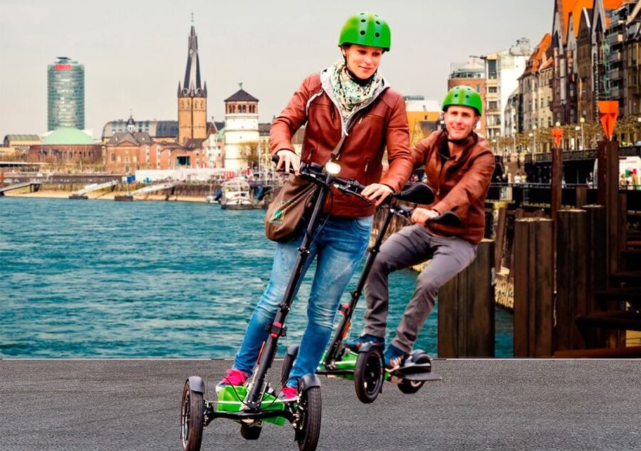 Düsseldorf: E-Scooter City Tour - St. Lambertus and the old town