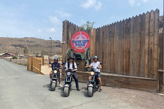 e-Scooter or e-Bike Maspalomas Tour+Visit Western Town Sioux City - San Agustin’s dark volcanic beach