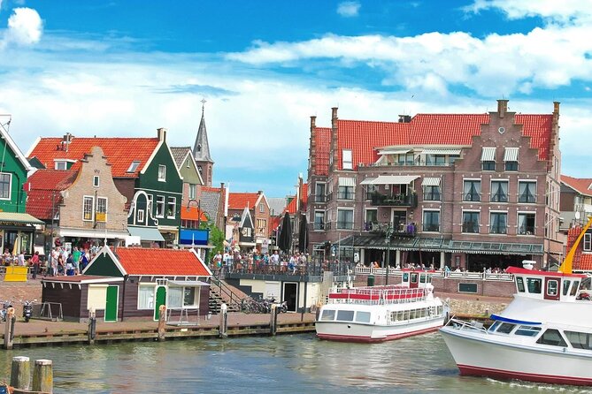 E-scooter rental Volendam - Countryside of Amsterdam - Key points to know before you ride