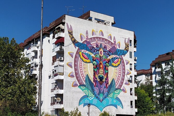 E-Scooter Street Art Tour - Savamala: Graffiti Along Old Buildings