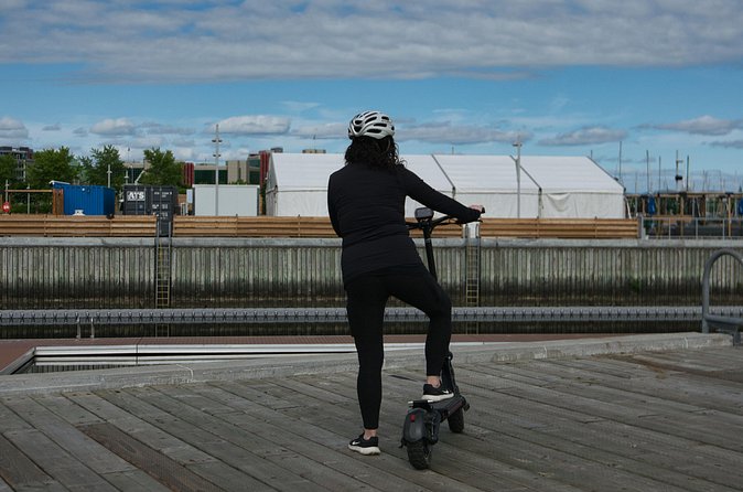 Electric Scooter Guided Tour of Quebec City - l’Anse à Cartier and Grand-Marché de Québec