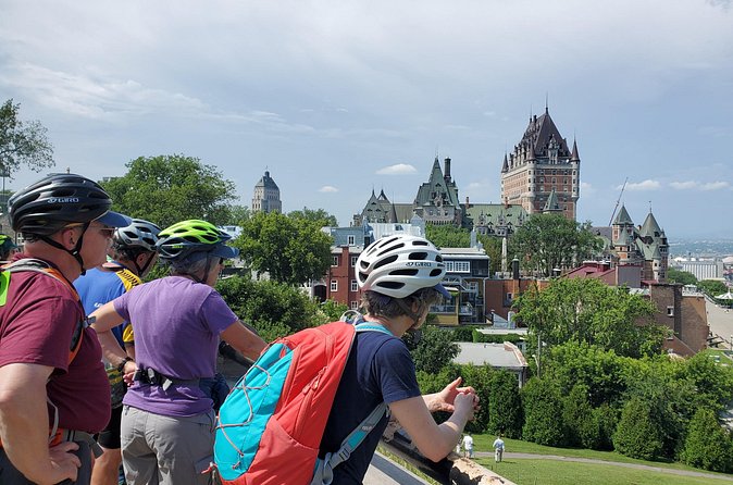Electric Scooter Guided Tour of Quebec City - The guide makes the difference