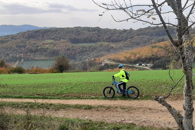 Electric scooter ride in the West of Lyon - Getting comfortable on the two-wheel-drive scooter