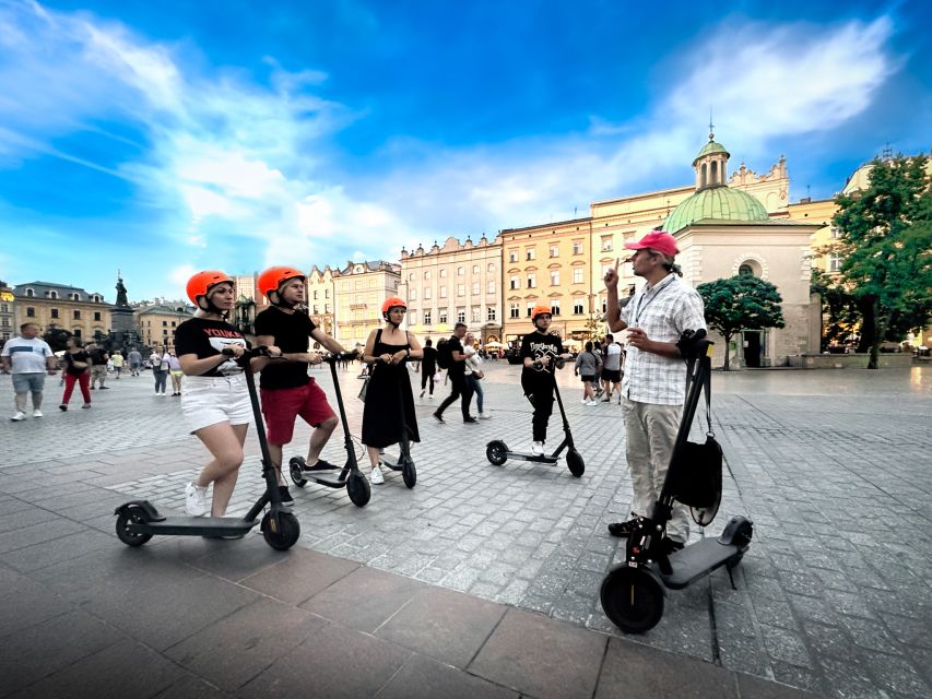 Electric Scooter Tour: Full Tour - 3-Hours of Magic! - Central Warsaw, the Palace of Culture, and Saski Garden