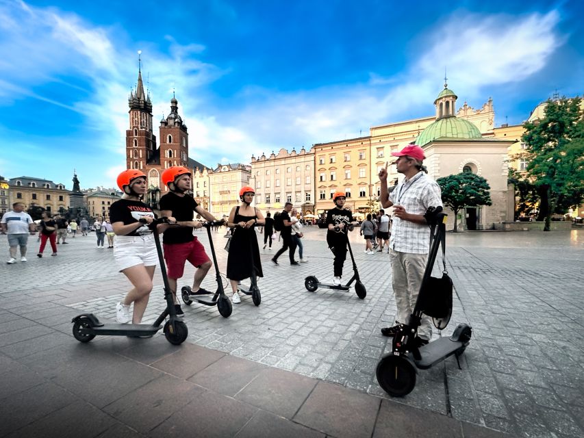 Electric Scooter Tour: Full Tour (Old Town + Jewish Quarter) - How the Guiding Shapes the Experience