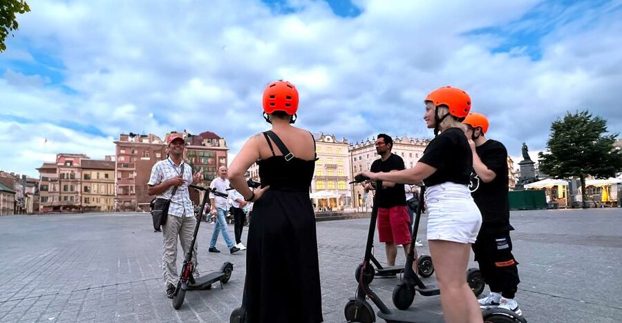 Electric Scooter Tour: Full Tour (Old Town + Ostrów Tumski) - Why an electric scooter suits Wroclaw