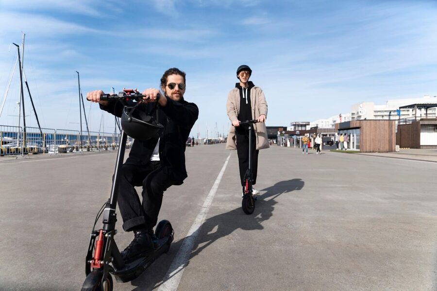 Electric Scooter Tour: Gdańsk Shipyard - 1,5-Hour of Magic! - Key points at a glance