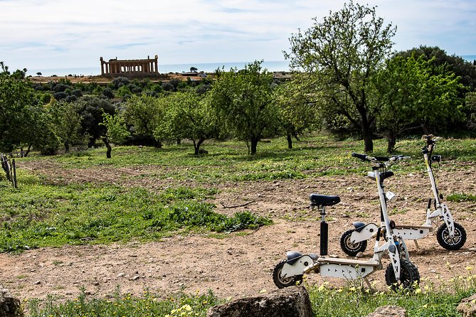 Electric scooter tour inside the Valley of the Temples Agrigento - Riding along the Via Sacra