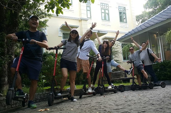 Electric Scooter Tour of Bangkok - Chinatown from the saddle