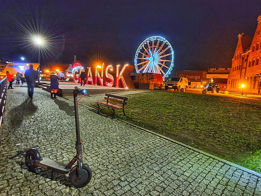 Electric Scooter Tour: Old Town Gdańsk - 1,5-Hour of Magic! - The guide can make or break the experience