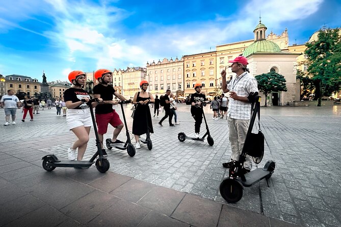 Electric Scooter Tour: Old Town Tour - 1,5-Hour of Magic! - Your first few minutes on the scooter