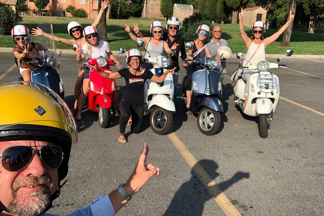English: Vespa Tour Rome- Experience like a Roman - What the three-hour format gives you
