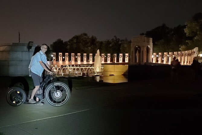 Epic Evening e-Scooter Tour - Jefferson Memorial beside the Tidal Basin