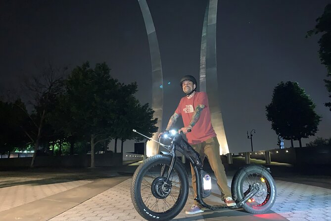 Epic Evening e-Scooter Tour - Lincoln Memorial: the evening centerpiece
