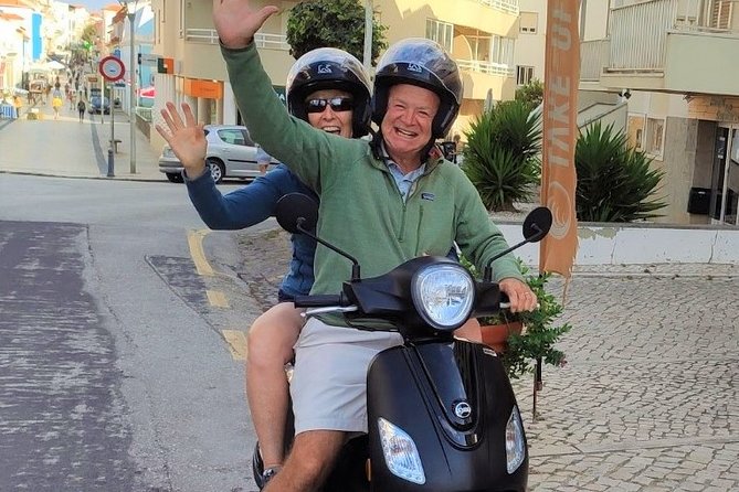 Ericeira | RENT 24h Scooter 125cc - The 125cc scooter and what it means for two people