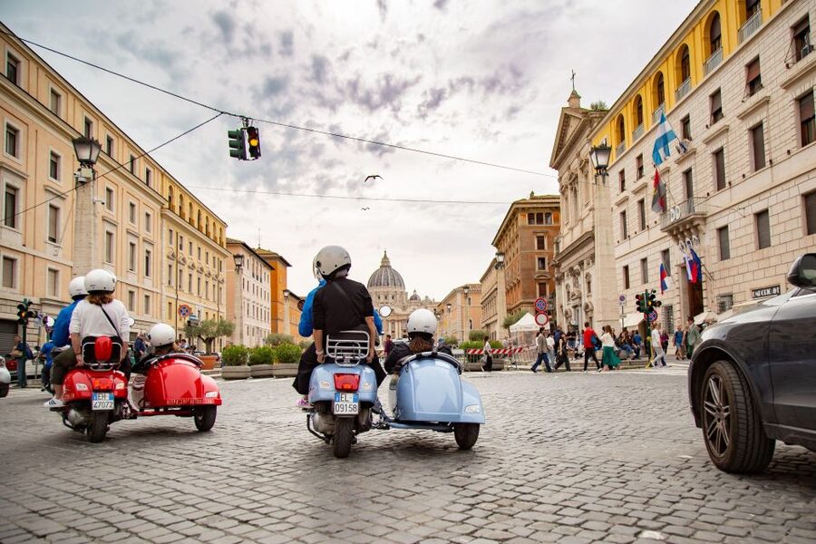 Evening Vespa Sidecar Tour with Gourmet Pizza Tasting - The Colosseum after dark